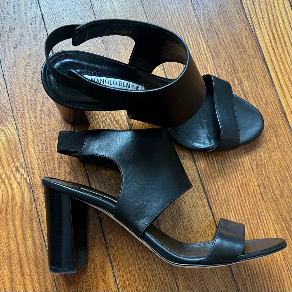 Manolo Blahnik Loyal Black Calf Leather Size 37-1/2 - Picture 2 of 8
